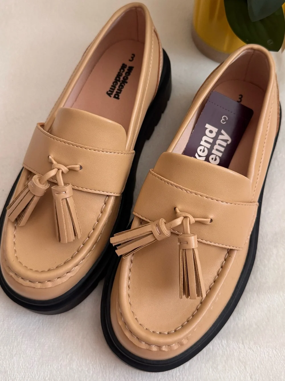 Weekend Academy Girls Lug Sole Loafers, Size 3